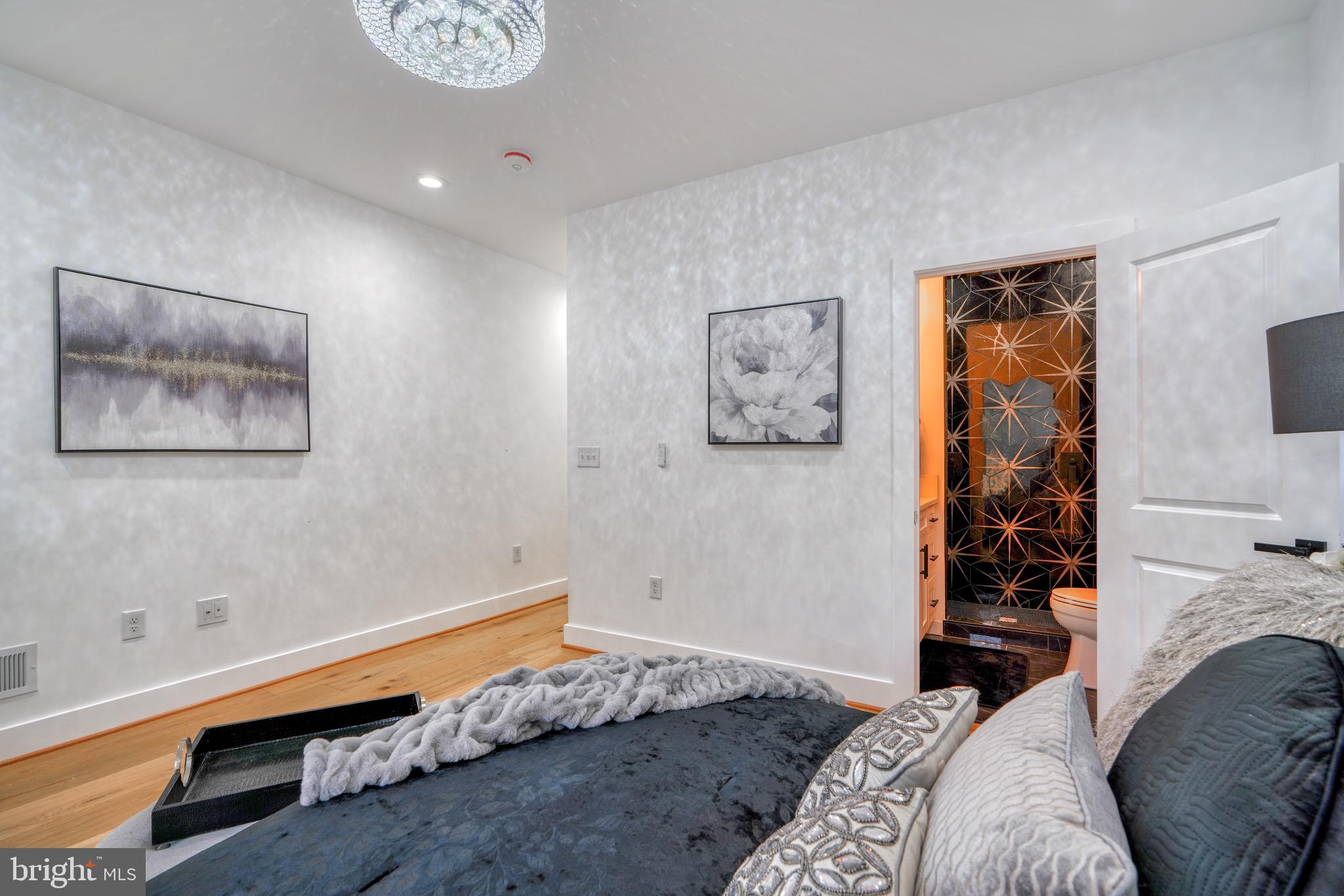 RESERVOIR HILL - Residential