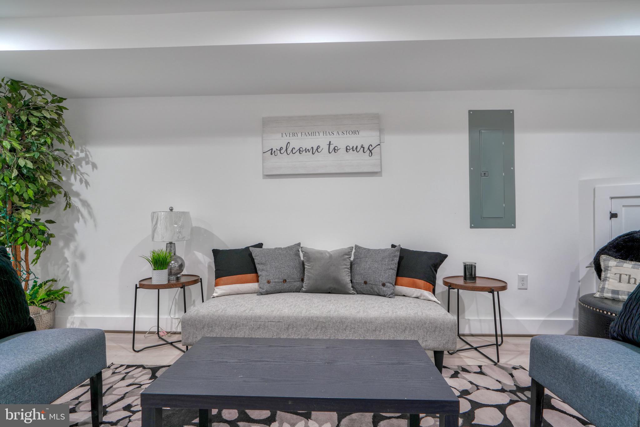 RESERVOIR HILL - Residential