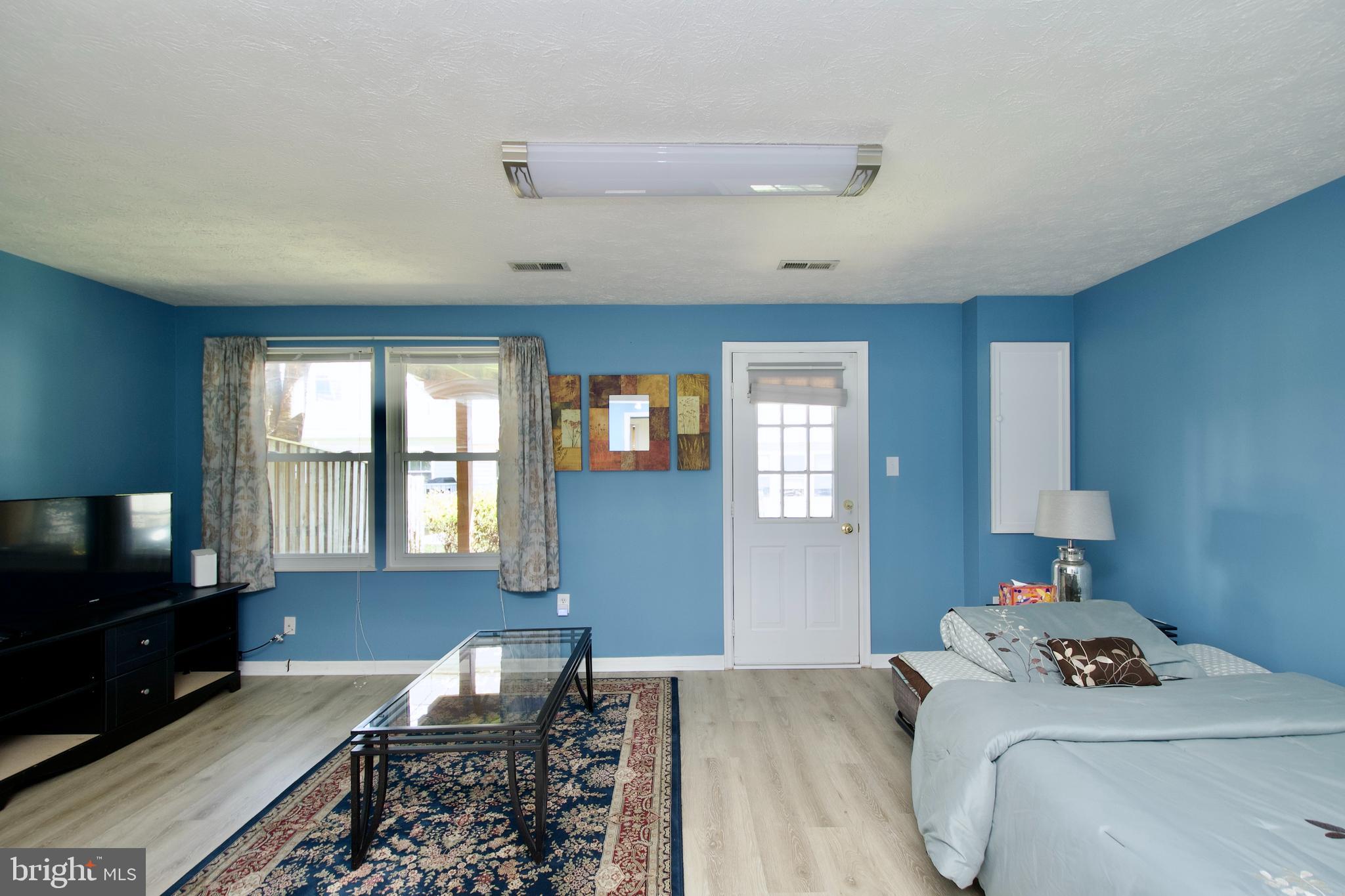 GUNNERS LAKE VILLAGE - Residential