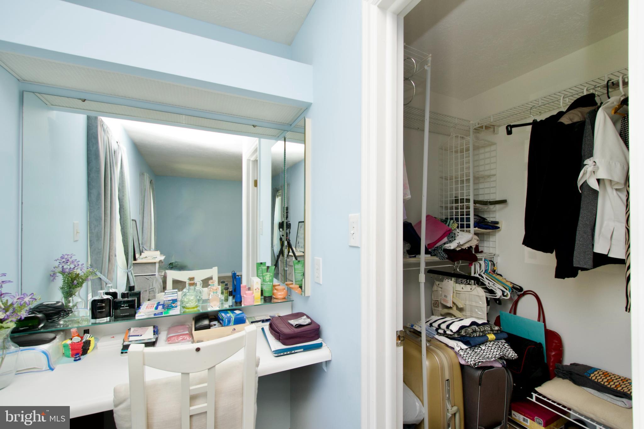 GUNNERS LAKE VILLAGE - Residential