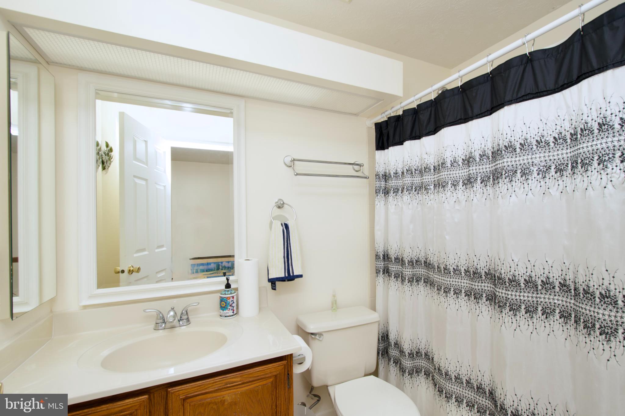 GUNNERS LAKE VILLAGE - Residential