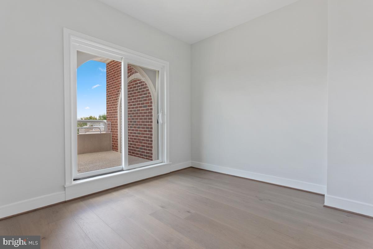 OLD TOWN NORTH - Residential