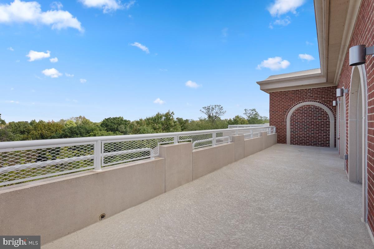 OLD TOWN NORTH - Residential