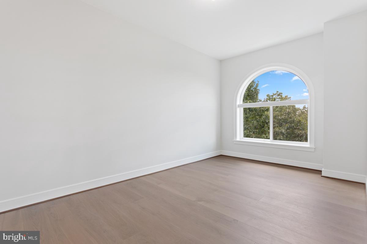 OLD TOWN NORTH - Residential