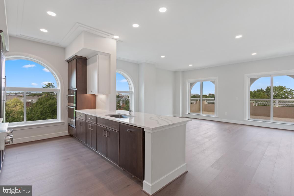 OLD TOWN NORTH - Residential