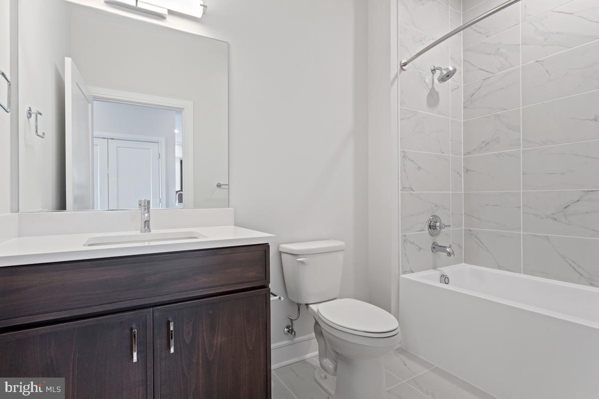 OLD TOWN NORTH - Residential