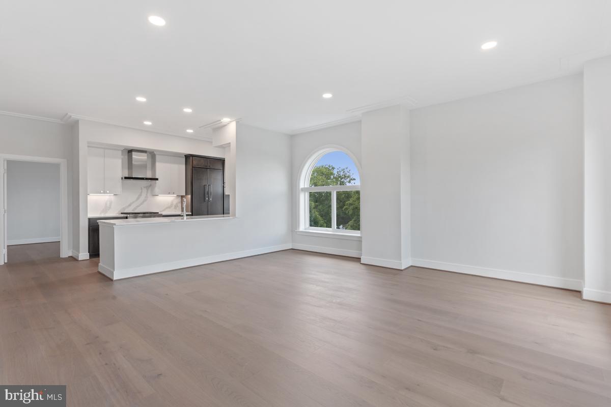 OLD TOWN NORTH - Residential