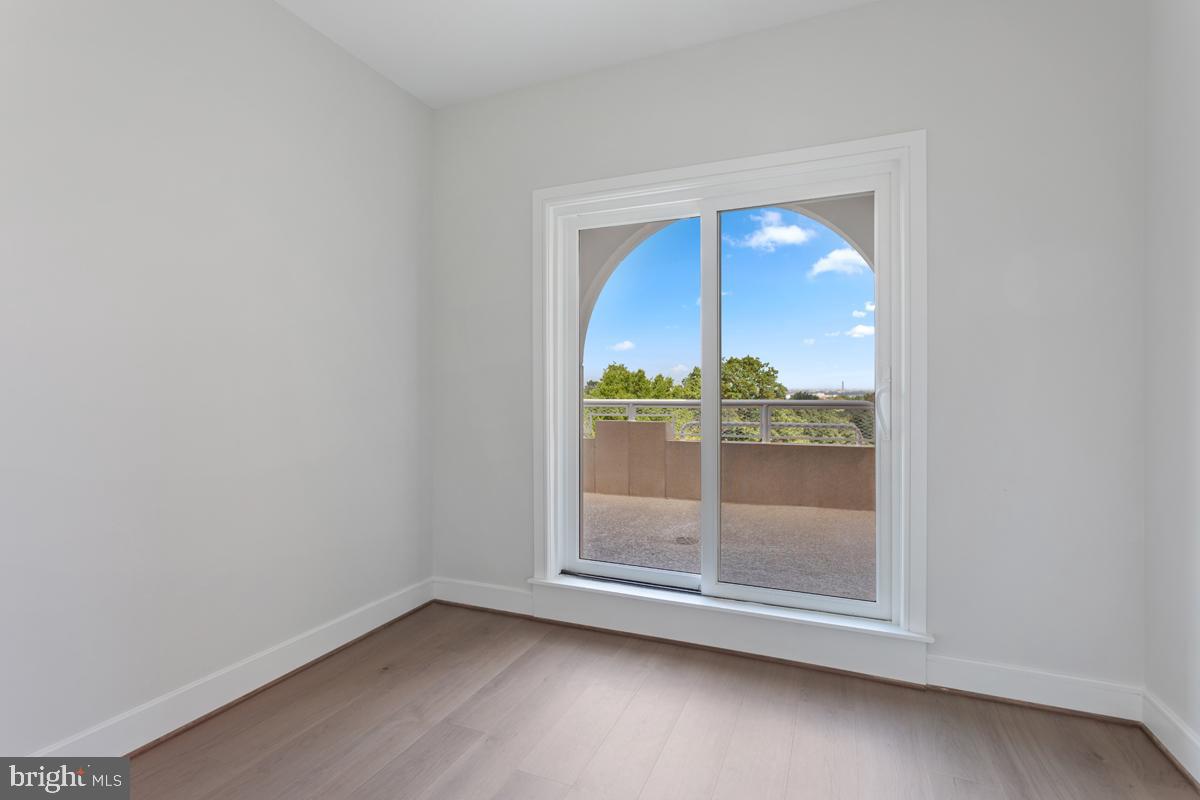 OLD TOWN NORTH - Residential