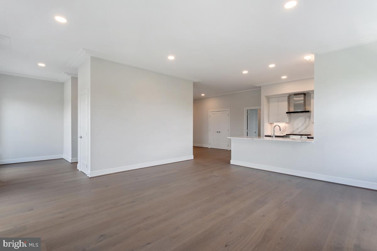 OLD TOWN NORTH - Residential