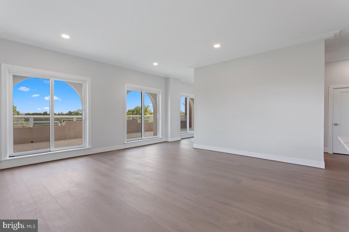 OLD TOWN NORTH - Residential