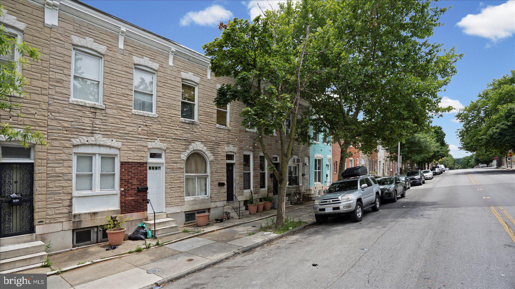 537 N MILTON AVENUE