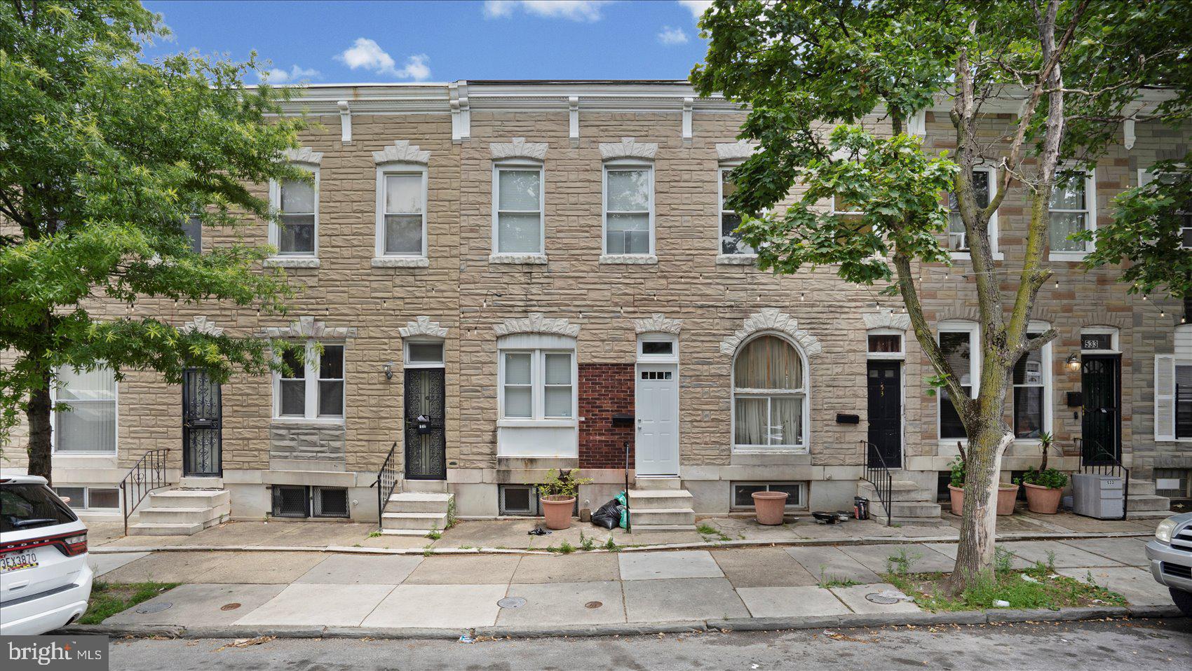 537 N MILTON AVENUE