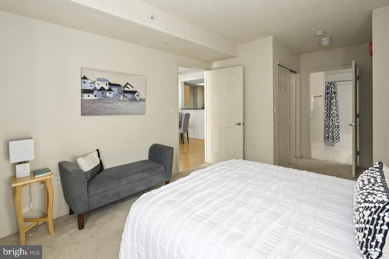 WILTON HOUSE - Residential Lease