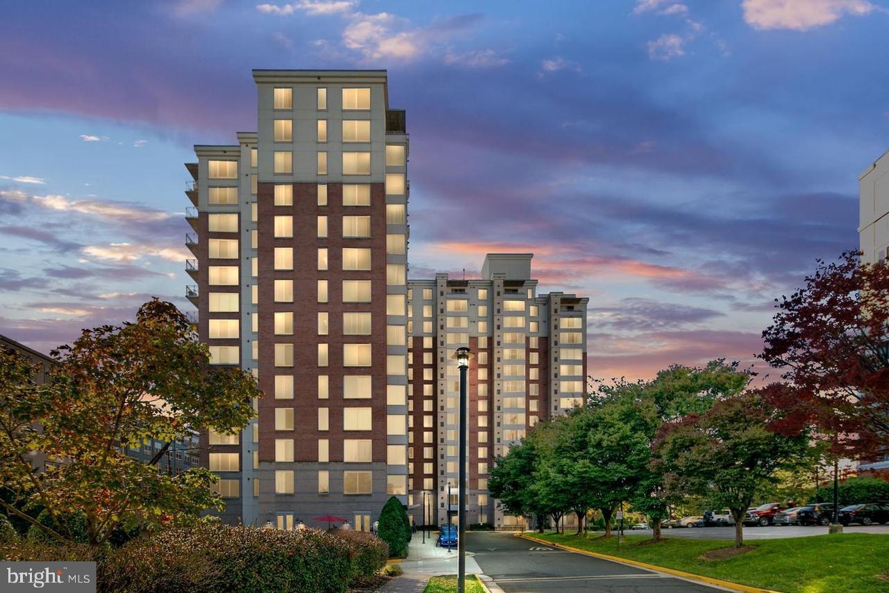 WILTON HOUSE - Residential Lease