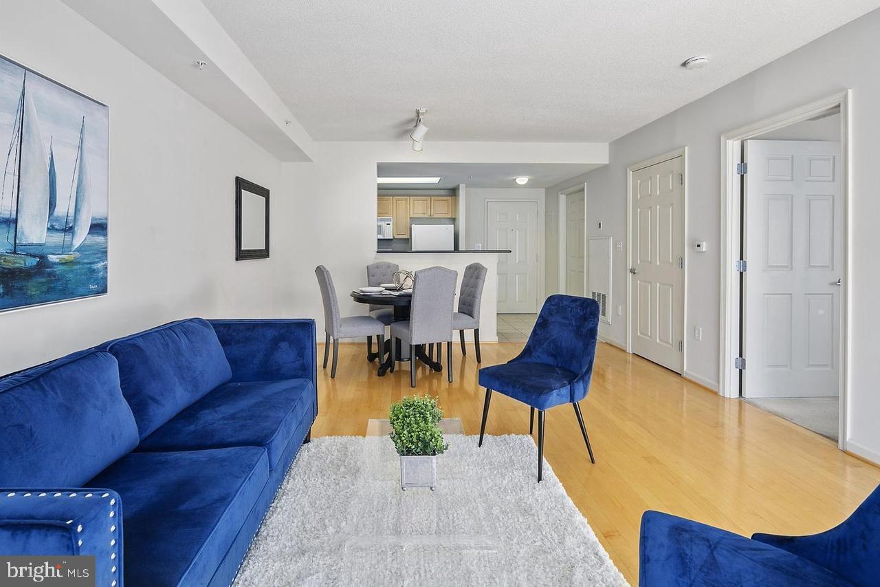 WILTON HOUSE - Residential Lease