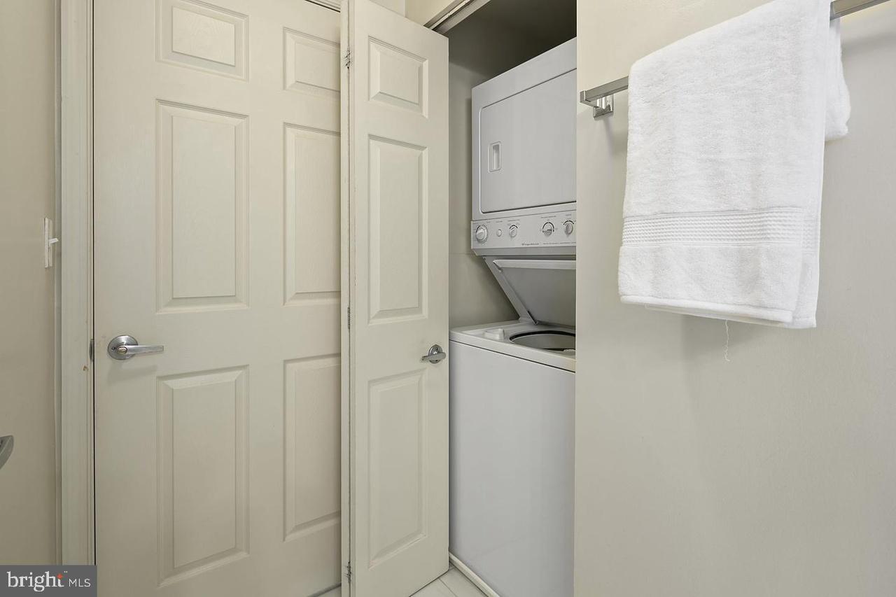 WILTON HOUSE - Residential Lease