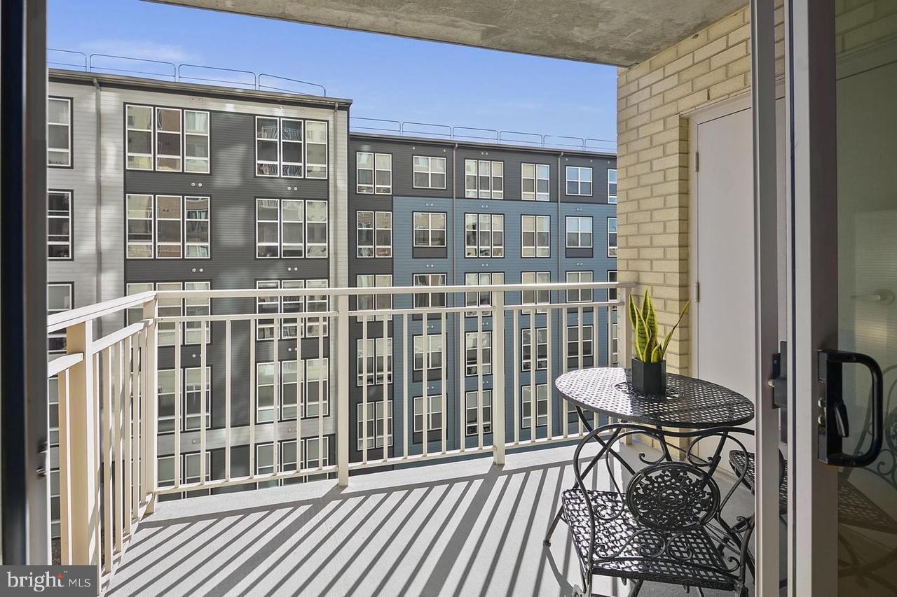 WILTON HOUSE - Residential Lease