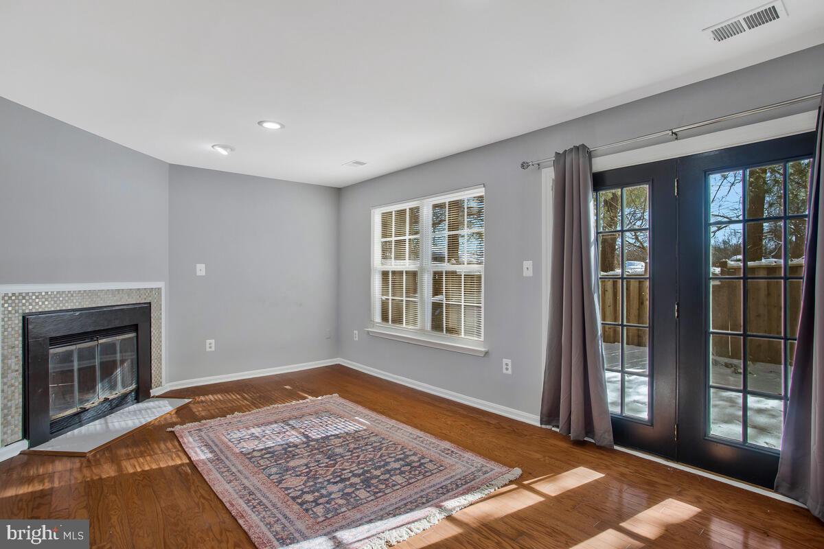 PRINCETON SQUARE PLAT FO - Residential