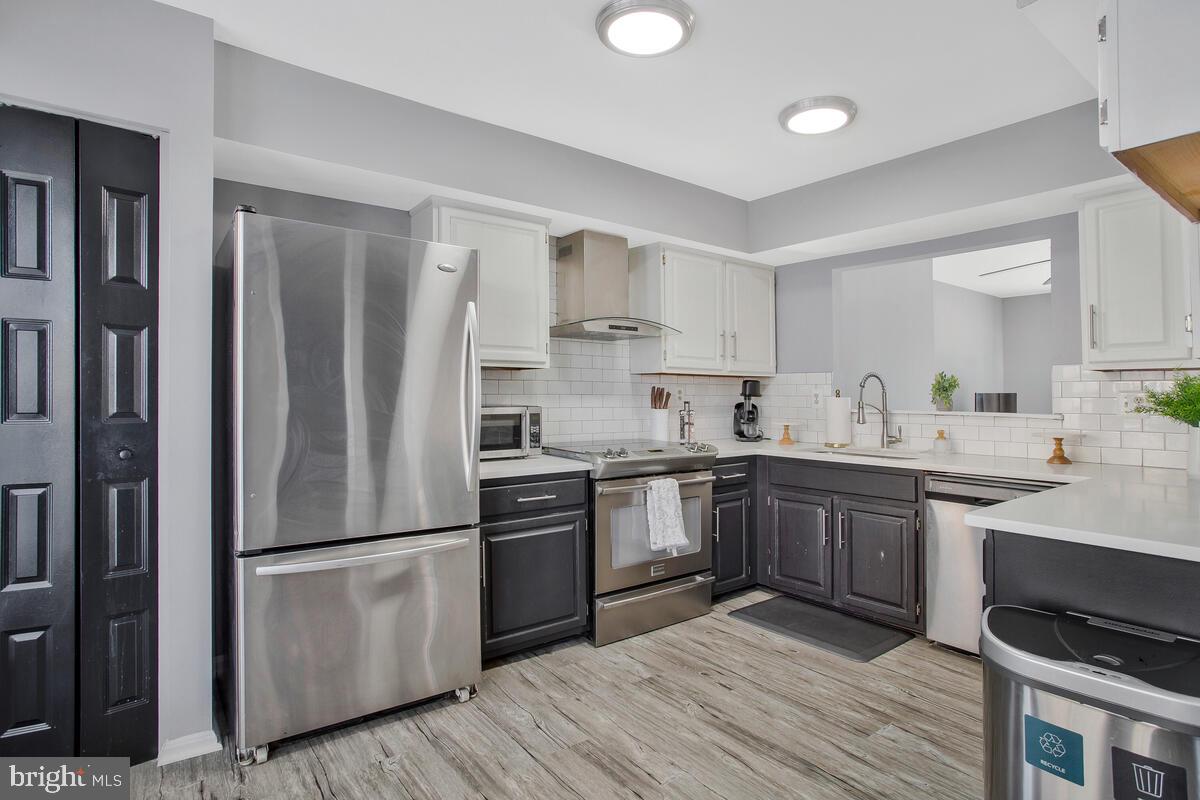 PRINCETON SQUARE PLAT FO - Residential