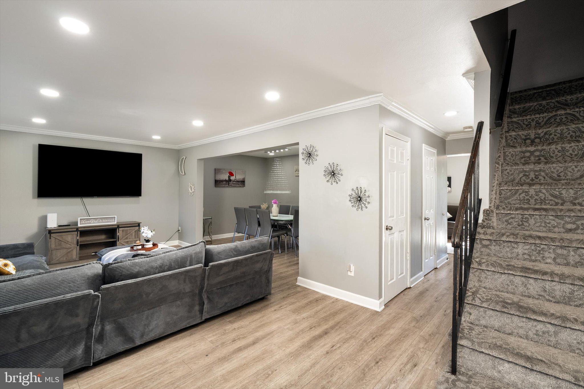 9 TWIN RIVERS DRIVE N