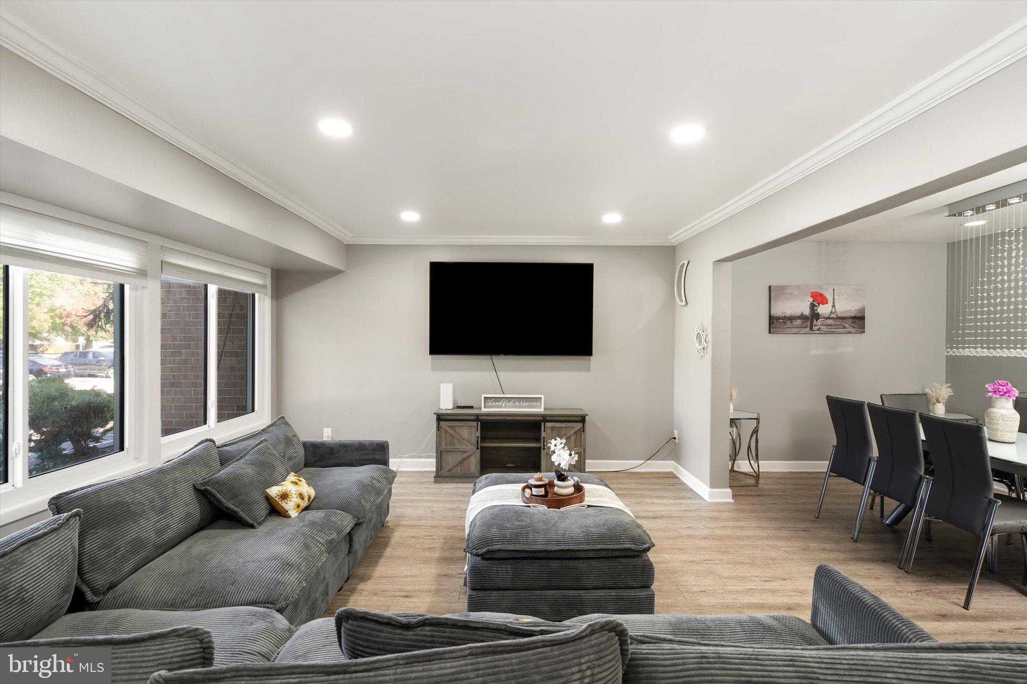9 TWIN RIVERS DRIVE N