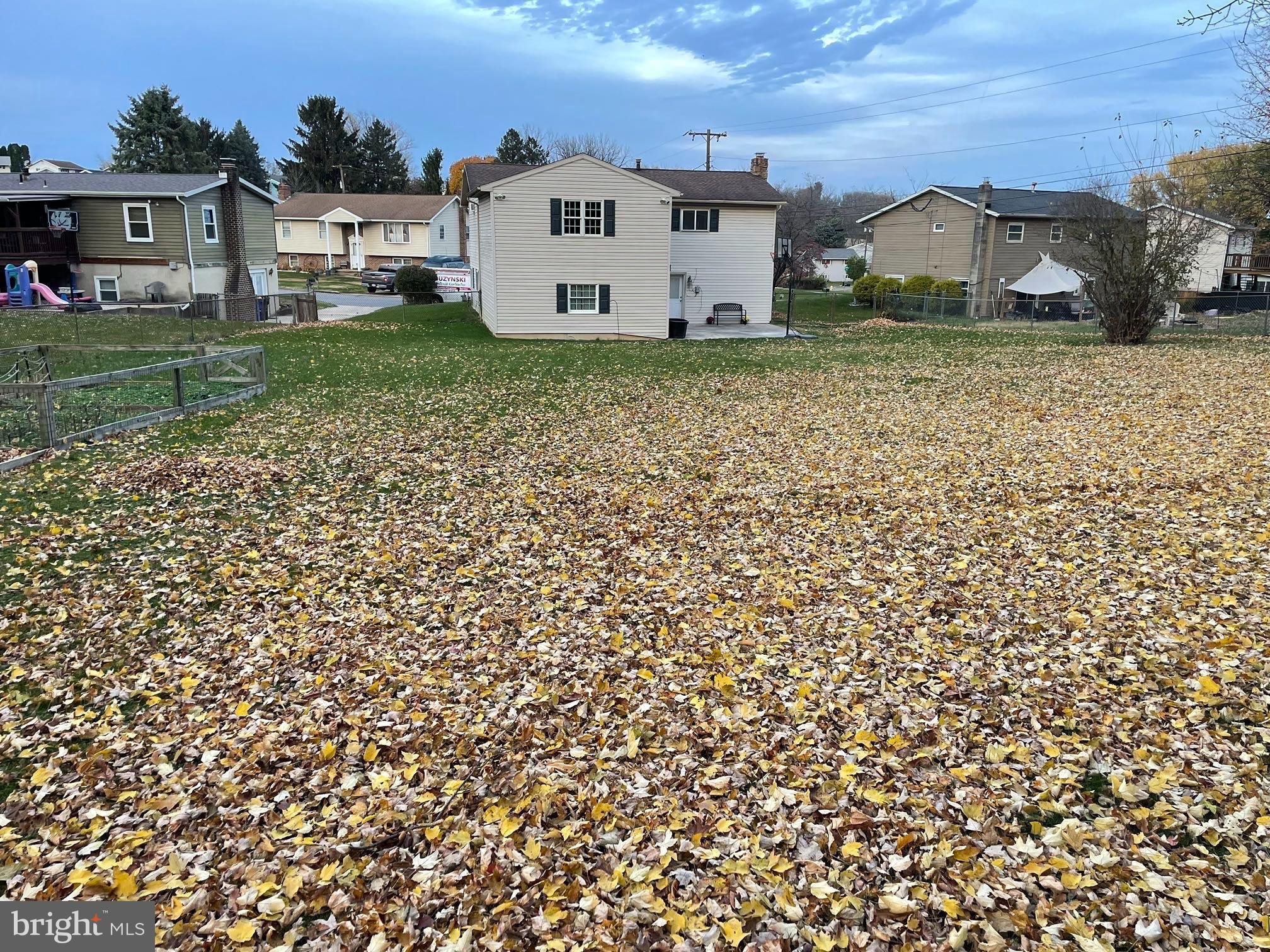 WEST YORK ESTATES - Residential