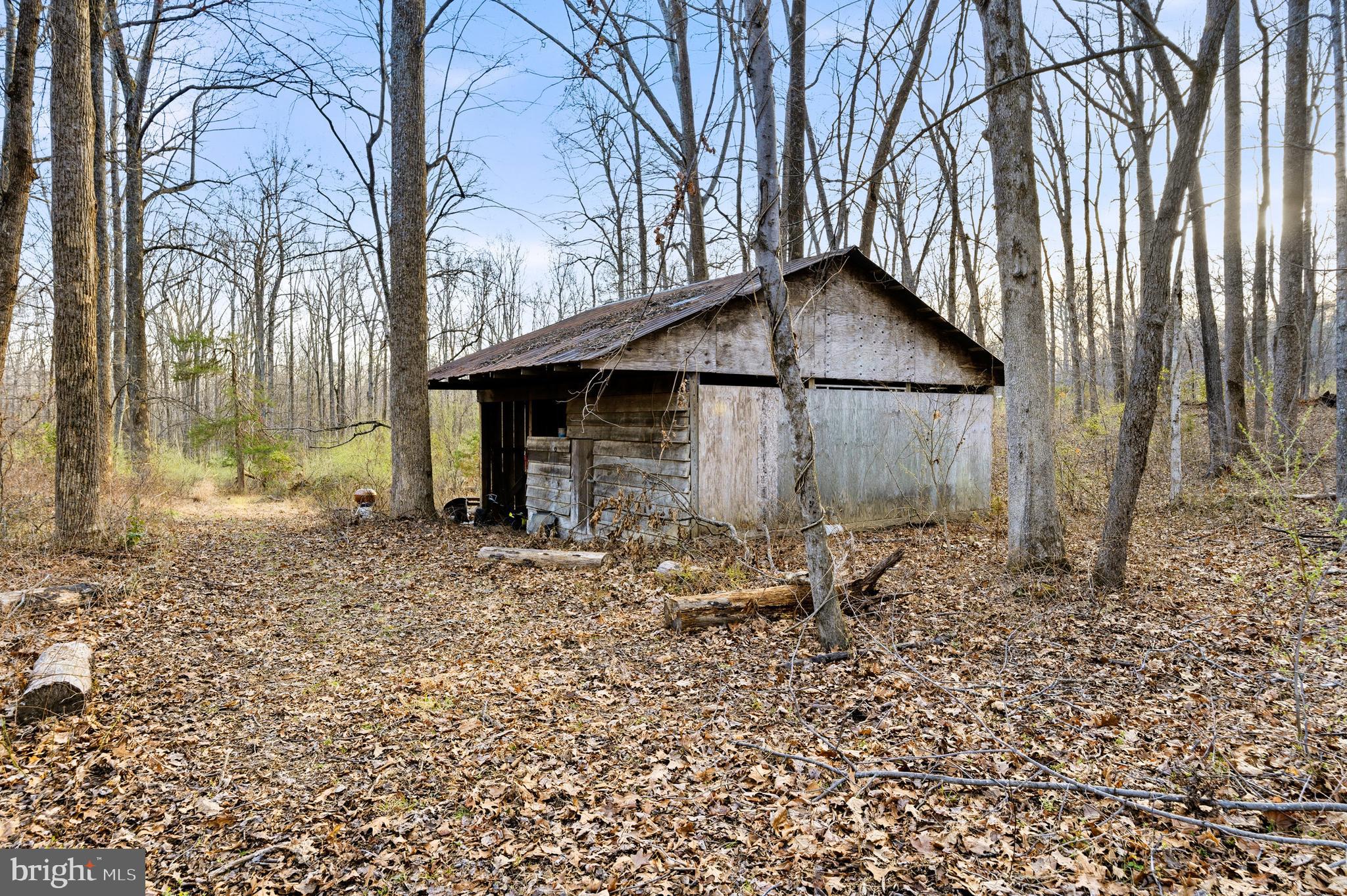 WATERLOO WOODS - Residential