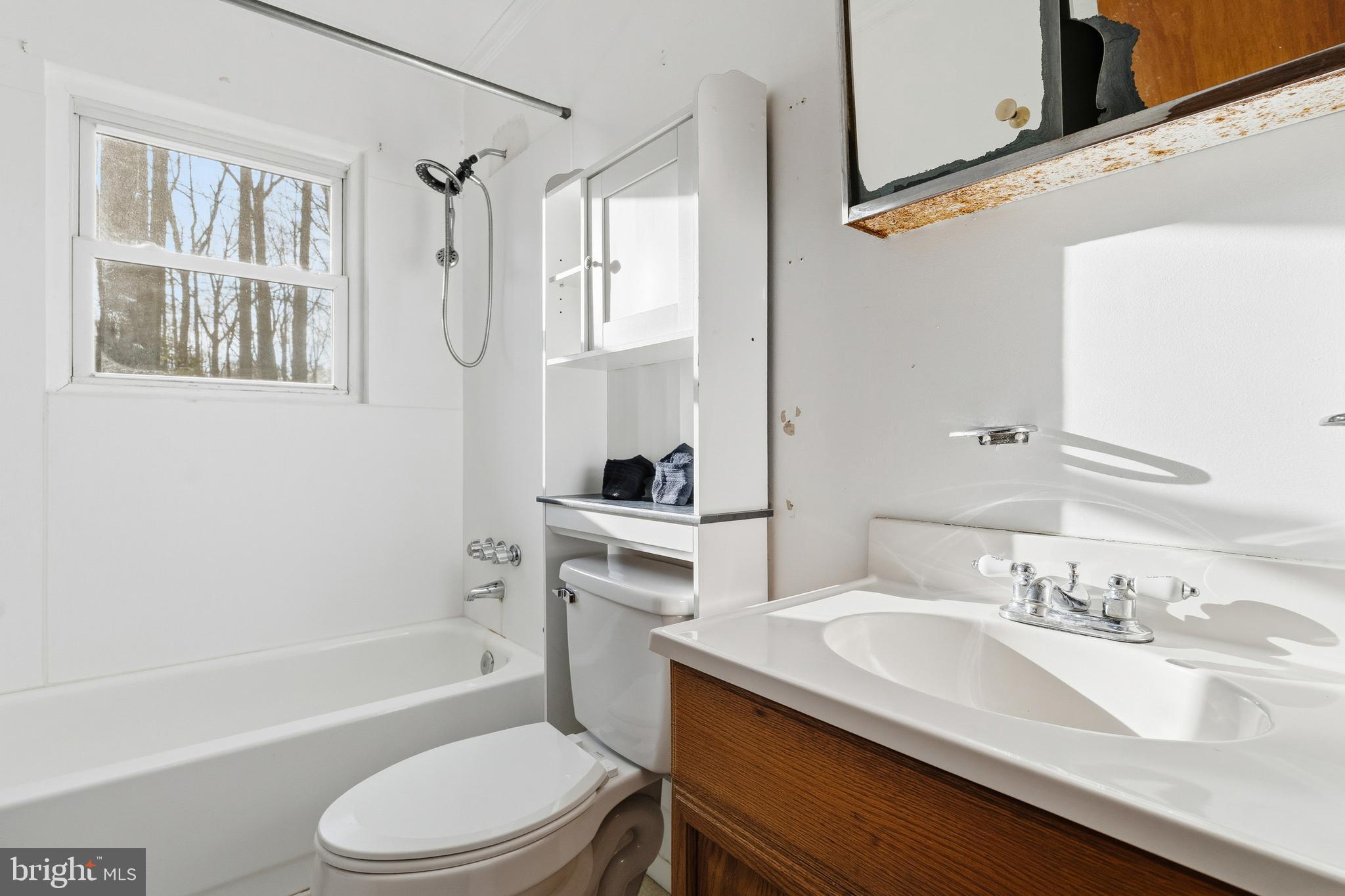 WATERLOO WOODS - Residential