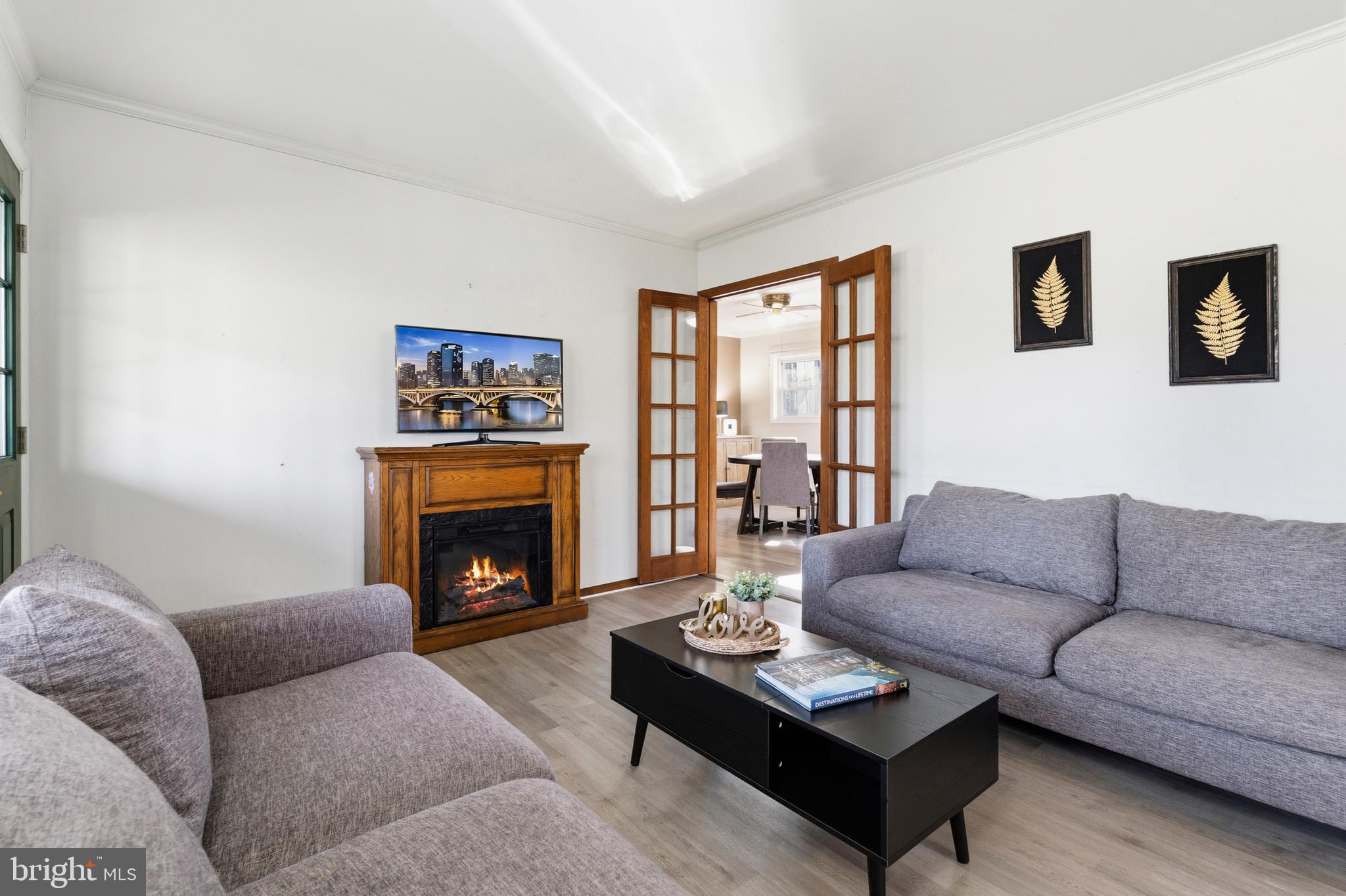 WATERLOO WOODS - Residential