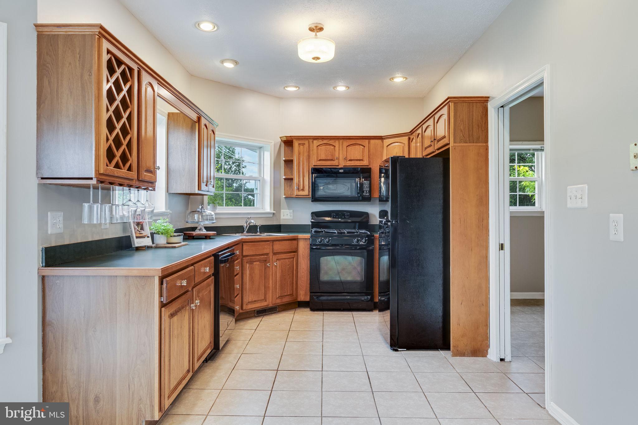 LANDINGS AT PINEY POINT - Residential