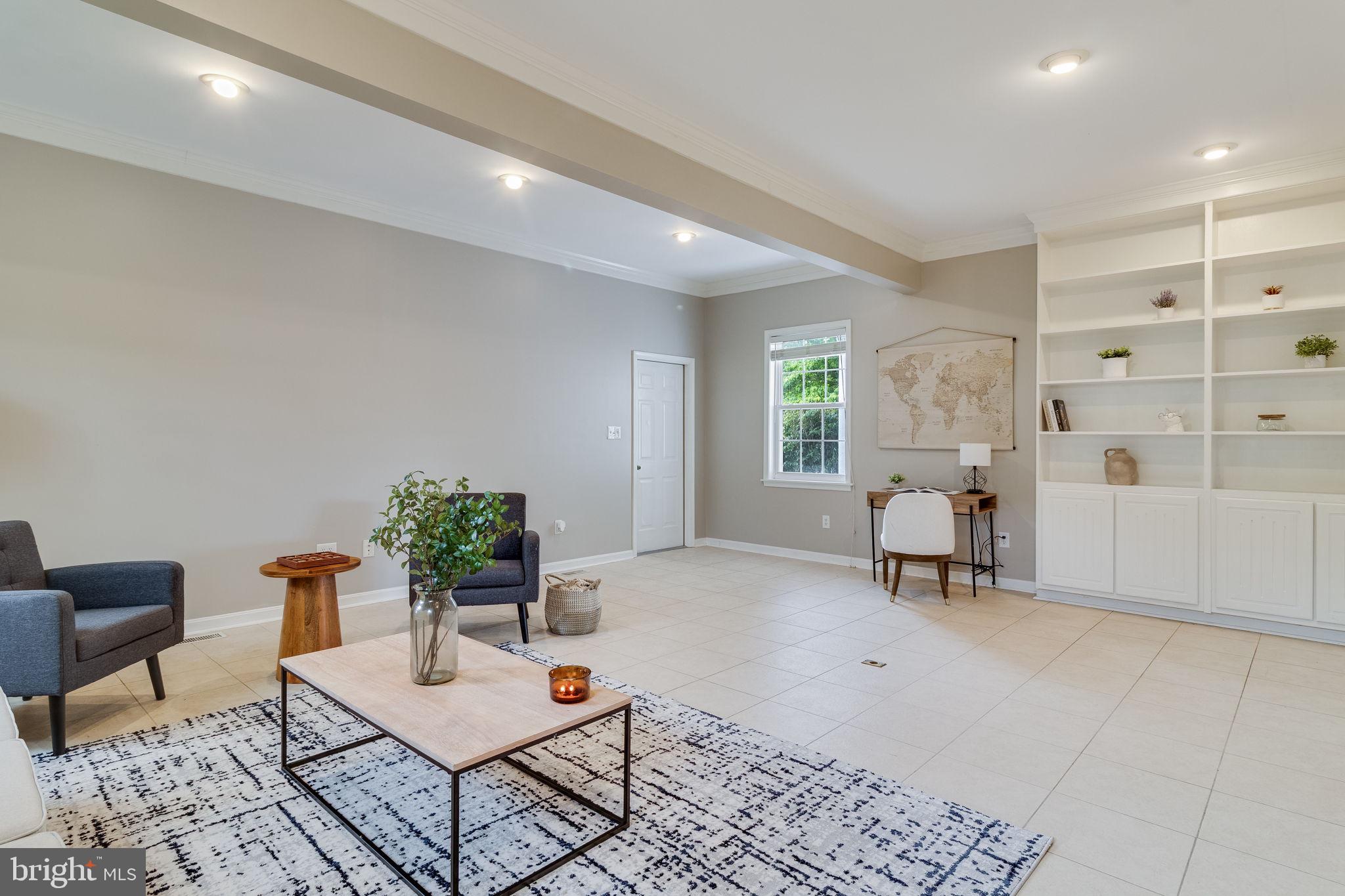 LANDINGS AT PINEY POINT - Residential