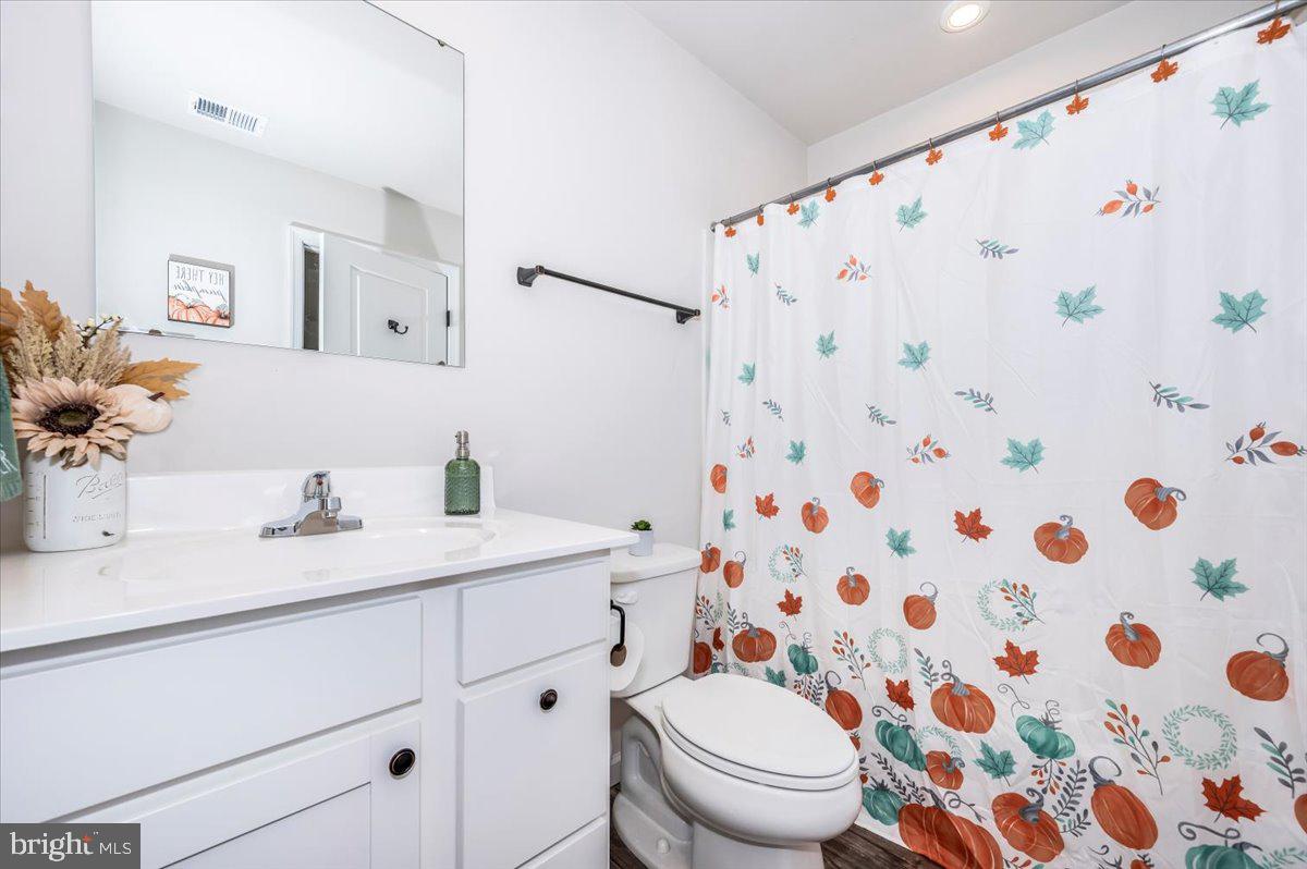 THE LAKES AT MARTINSBURG - Residential