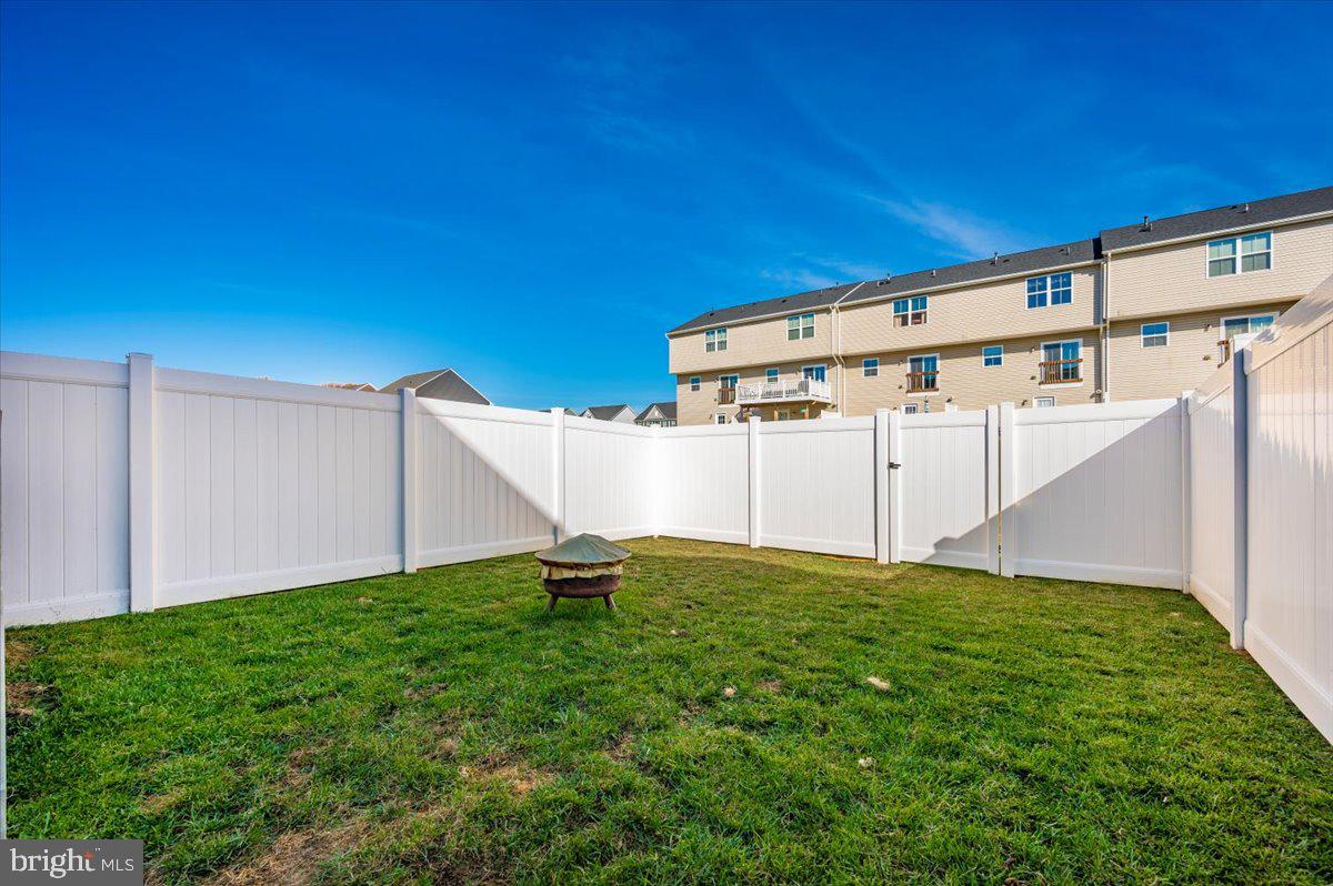 THE LAKES AT MARTINSBURG - Residential