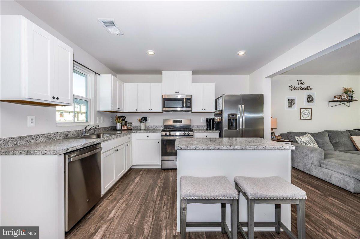 THE LAKES AT MARTINSBURG - Residential