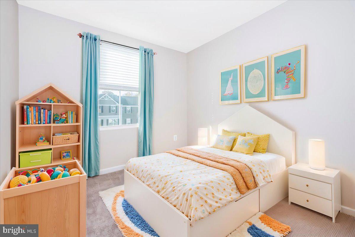 THE LAKES AT MARTINSBURG - Residential