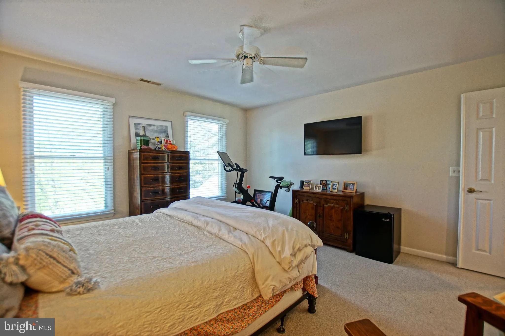 Rehoboth Beach, Delaware 19971, United States, 5 Bedrooms Bedrooms, ,4 BathroomsBathrooms,Residential,Pending,204847