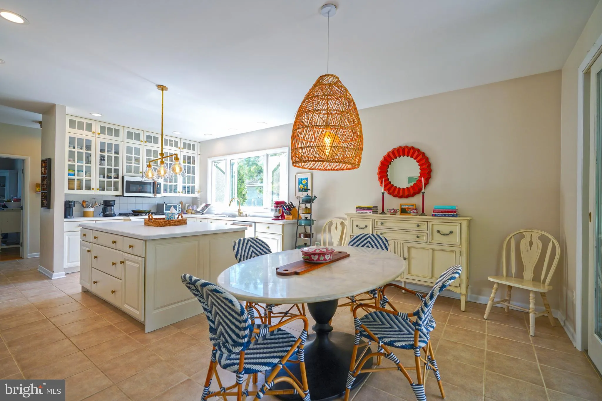 Rehoboth Beach, Delaware 19971, United States, 5 Bedrooms Bedrooms, ,4 BathroomsBathrooms,Residential,Pending,204847