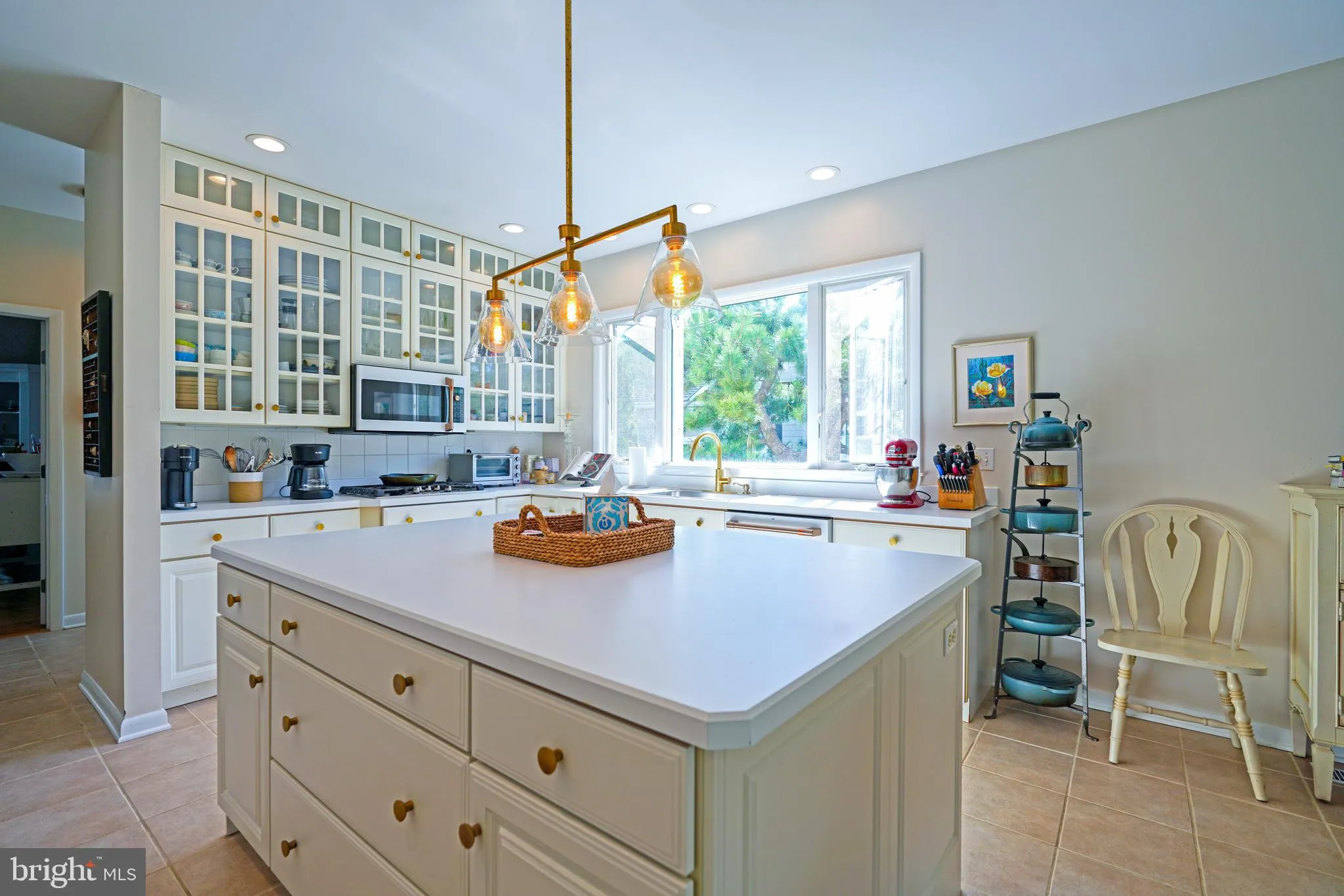 Rehoboth Beach, Delaware 19971, United States, 5 Bedrooms Bedrooms, ,4 BathroomsBathrooms,Residential,Pending,204847