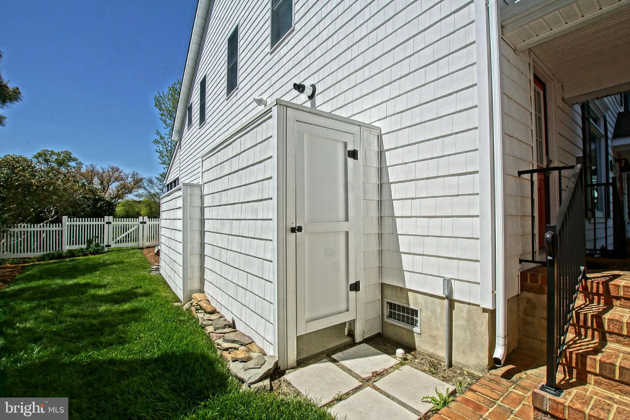 Rehoboth Beach, Delaware 19971, United States, 5 Bedrooms Bedrooms, ,4 BathroomsBathrooms,Residential,Pending,204847