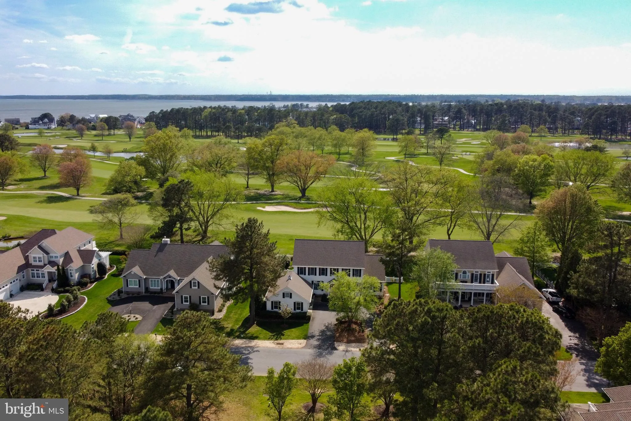 Rehoboth Beach, Delaware 19971, United States, 5 Bedrooms Bedrooms, ,4 BathroomsBathrooms,Residential,Pending,204847