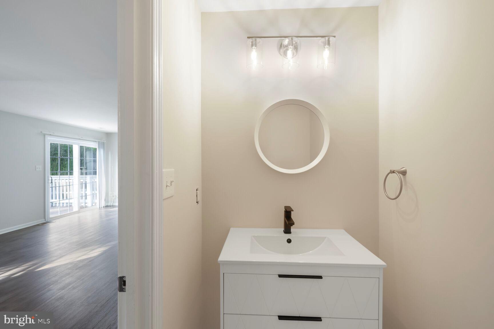 BROOKFIELD - Residential Lease