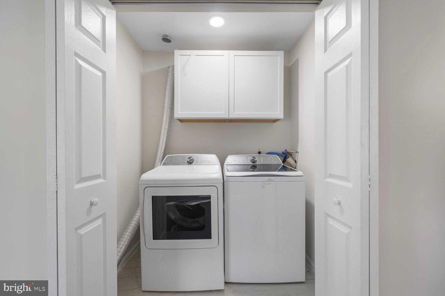 BROOKFIELD - Residential Lease