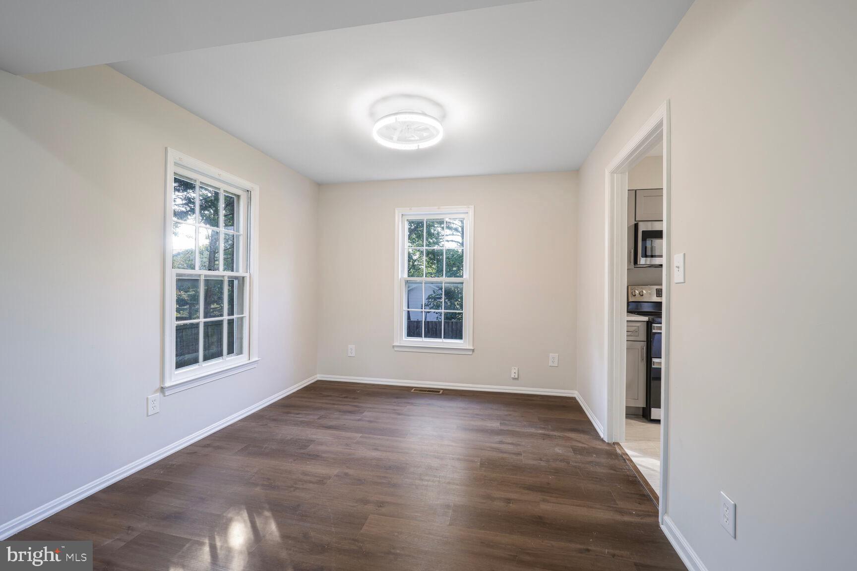 BROOKFIELD - Residential Lease