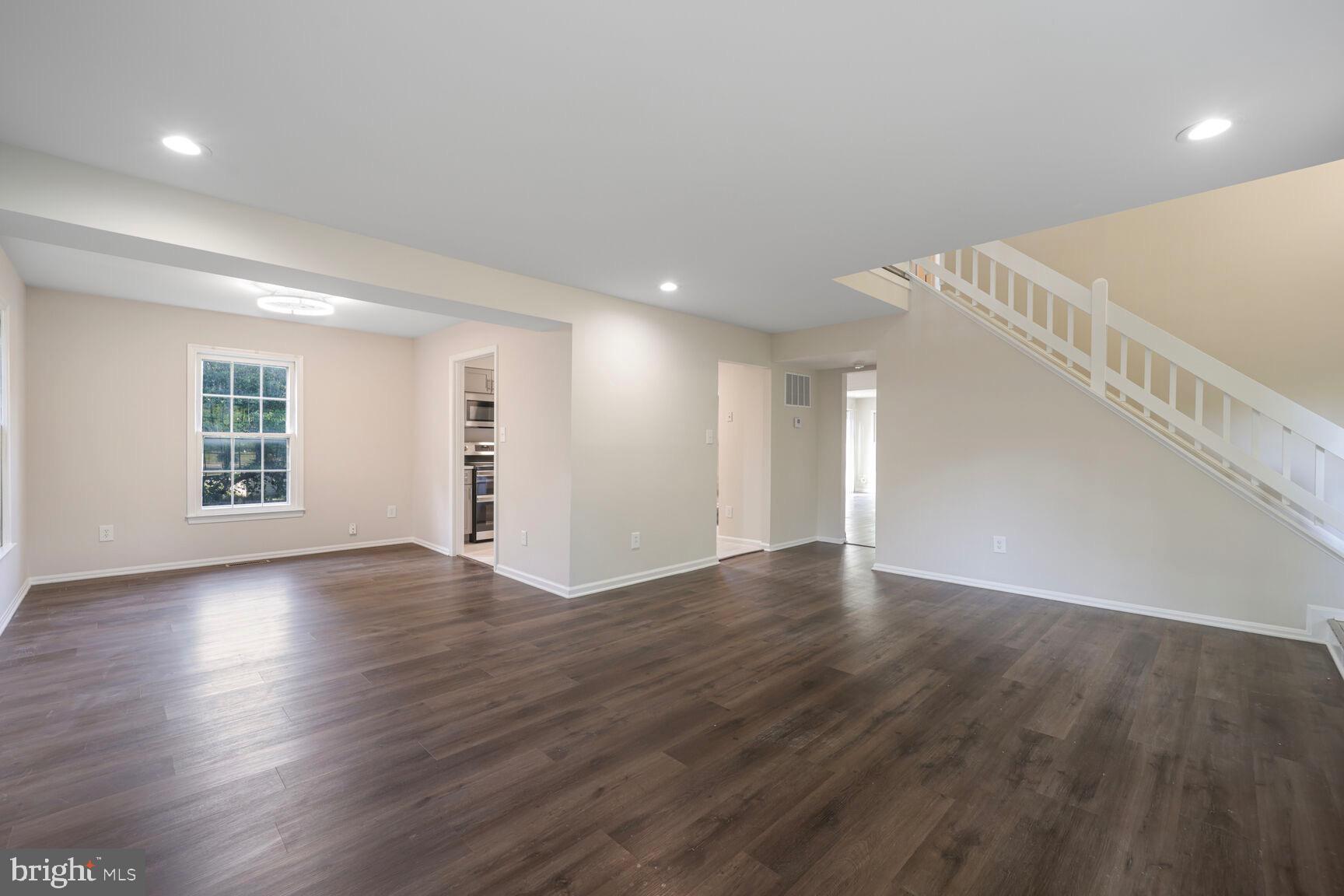 BROOKFIELD - Residential Lease