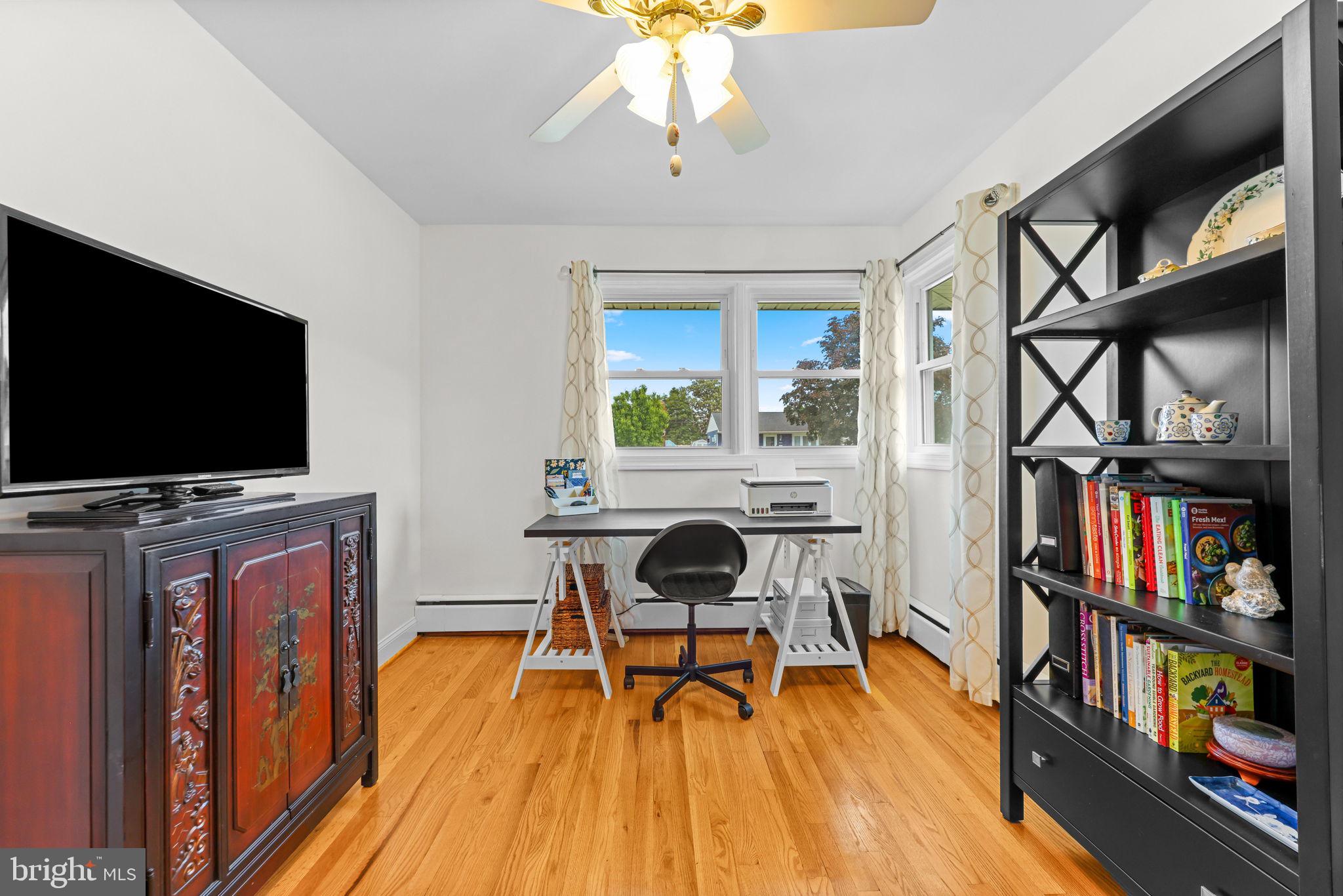 EDGEMERE - Residential