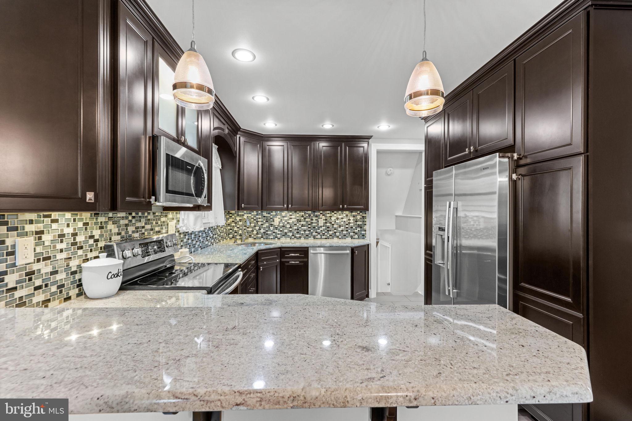 EDGEMERE - Residential