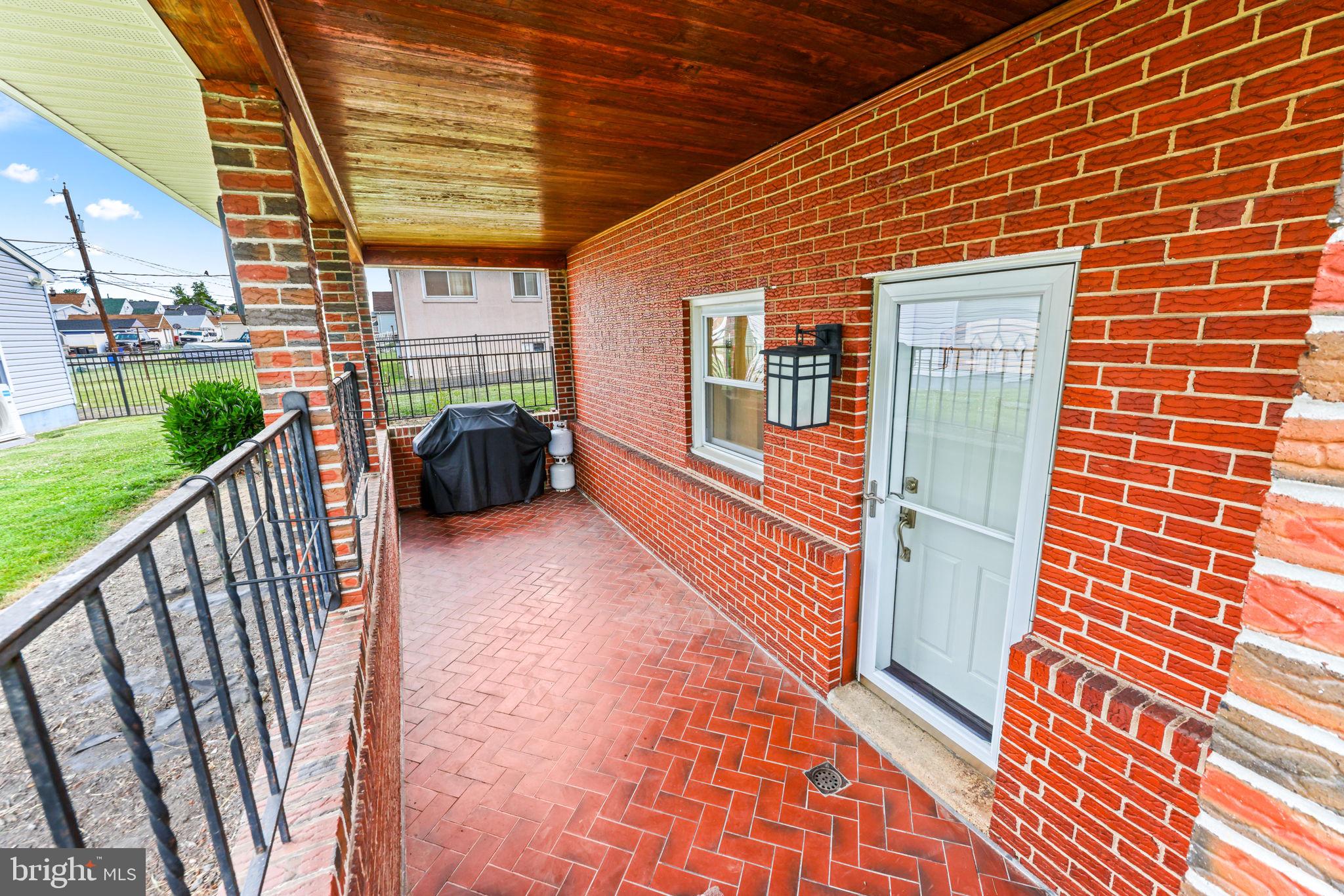 EDGEMERE - Residential