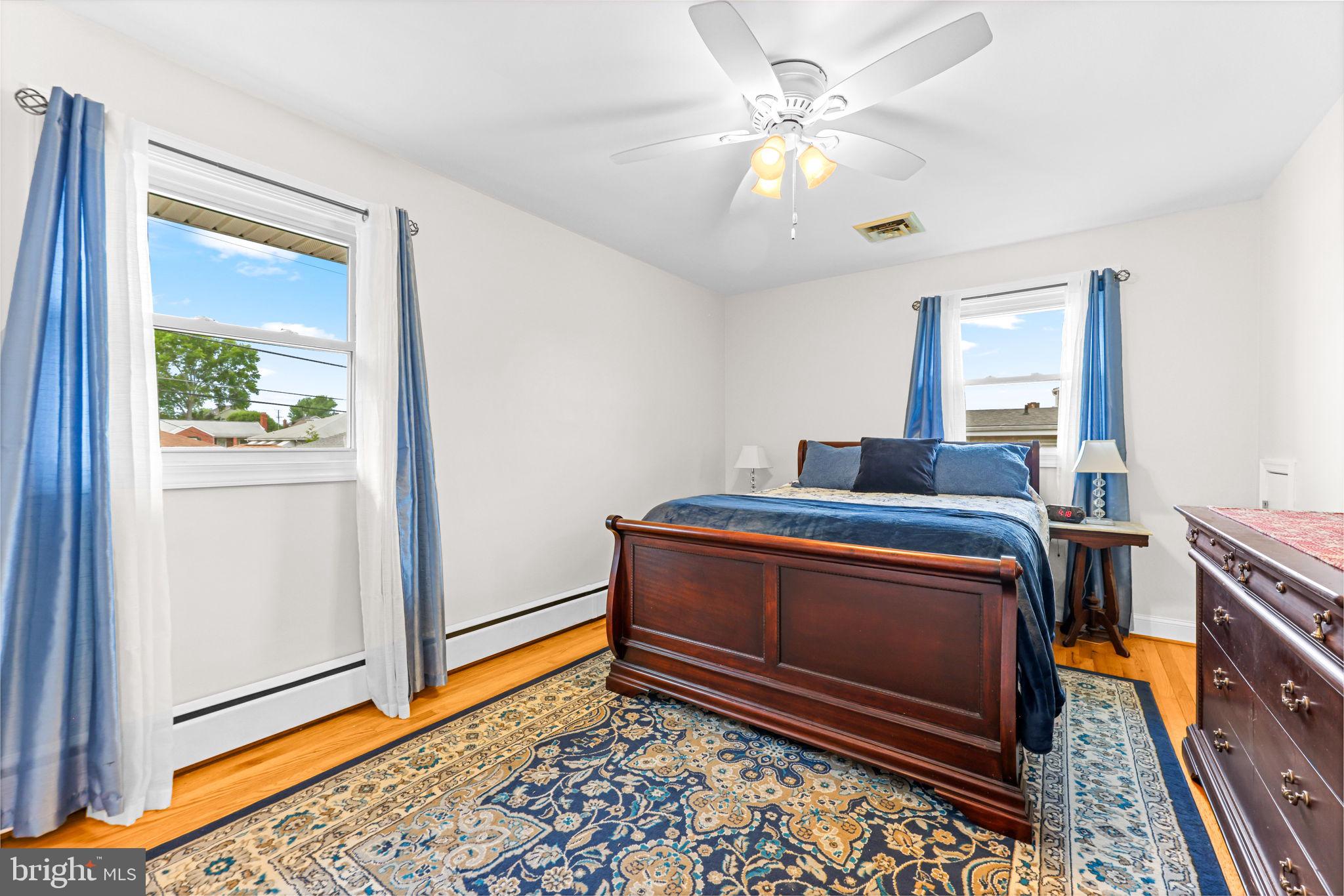 EDGEMERE - Residential