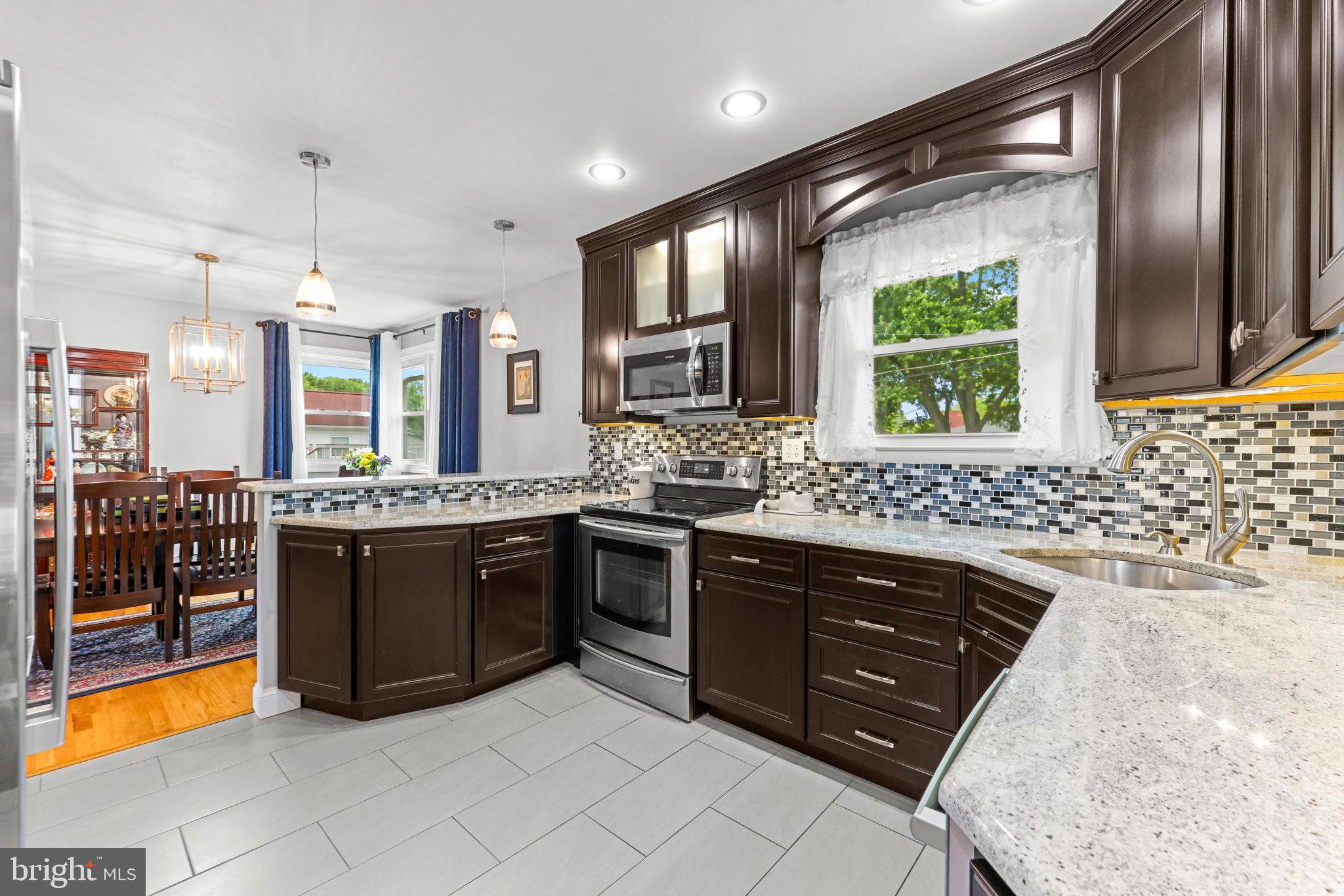 EDGEMERE - Residential