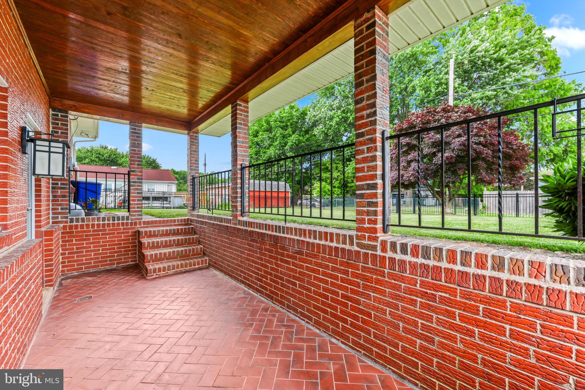 EDGEMERE - Residential